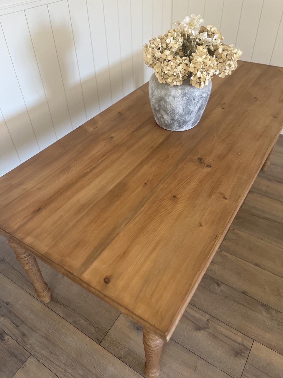 Table à manger en pin massif - 8 personnes
