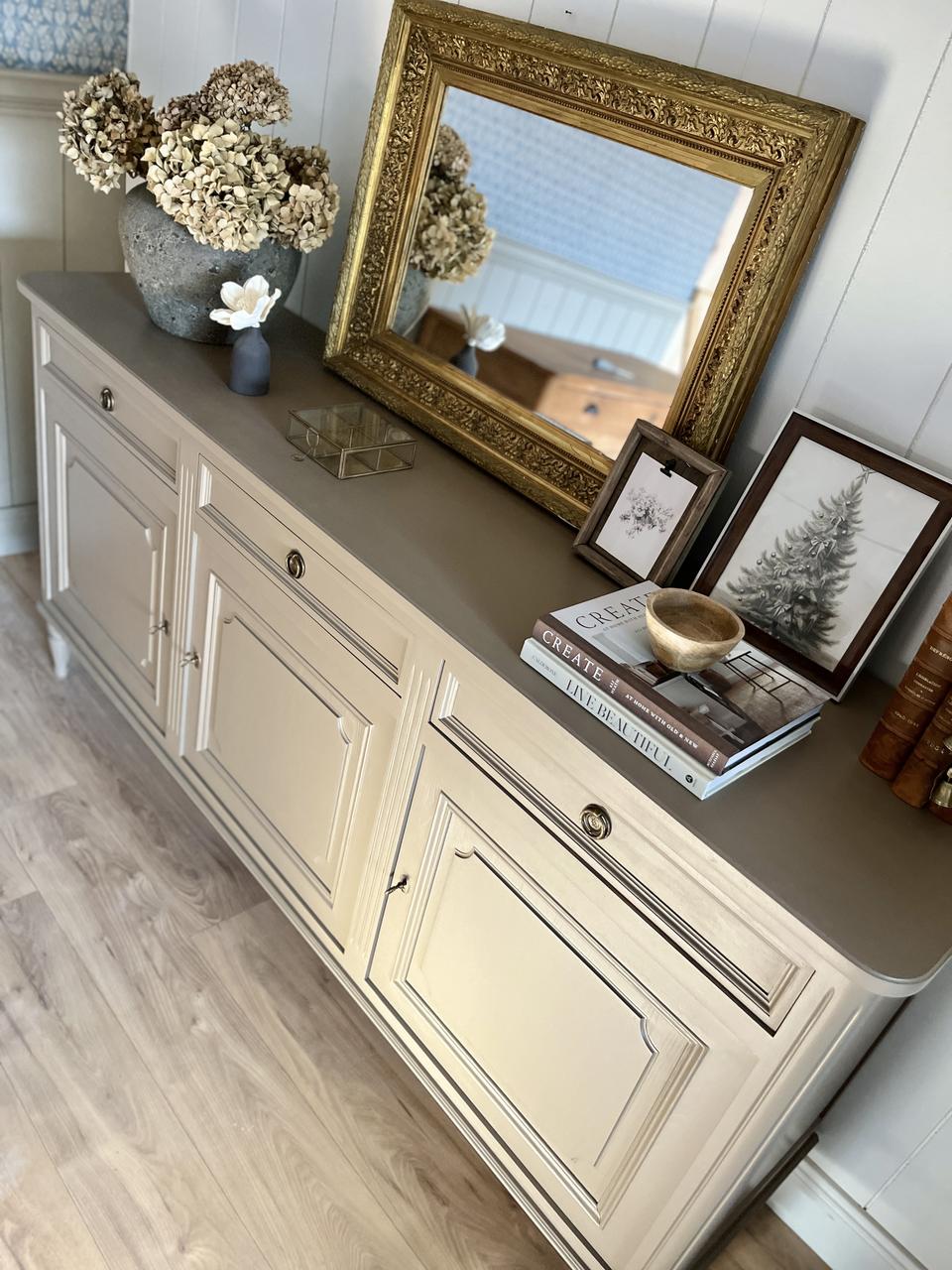 Grand buffet en bois massif 3 portes