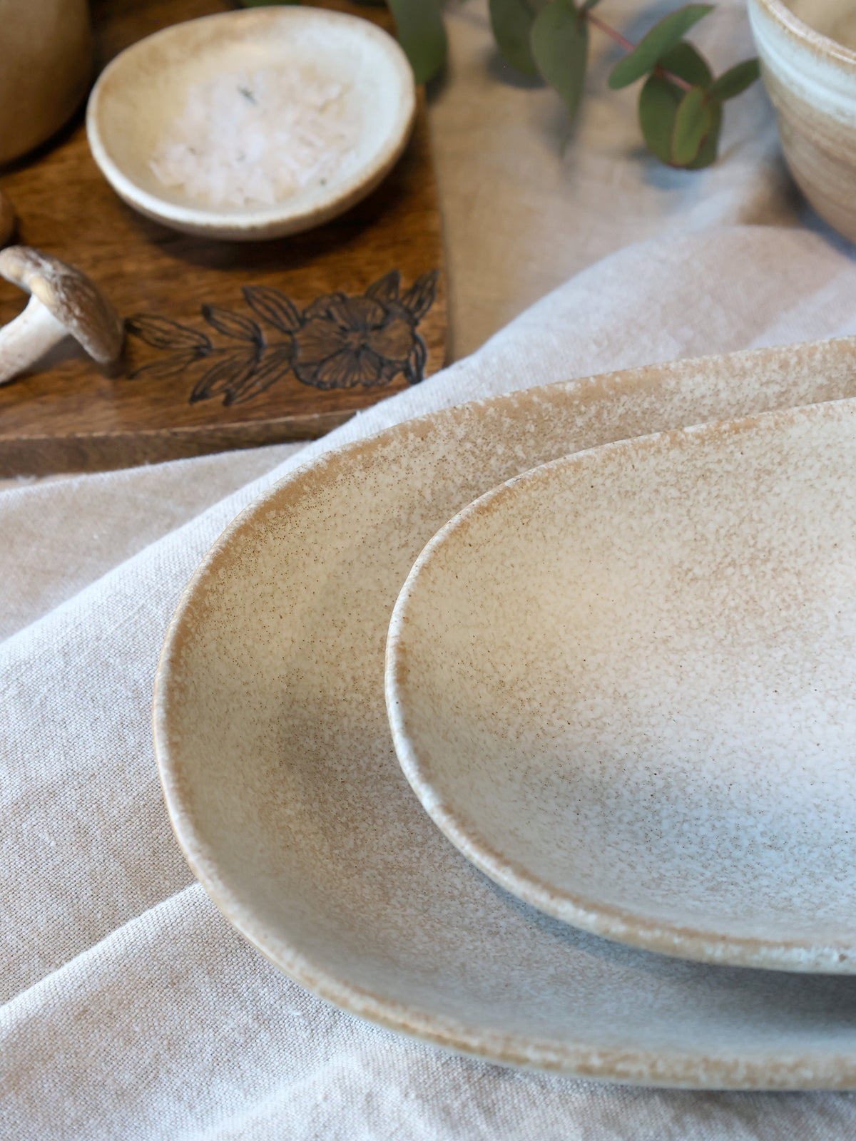 Plat de service ovale en porcelaine Valence - Camel