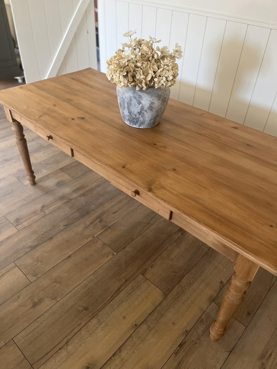 Table à manger en pin massif - 8 personnes