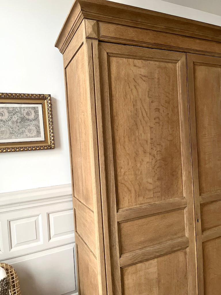 Grande armoire en chêne