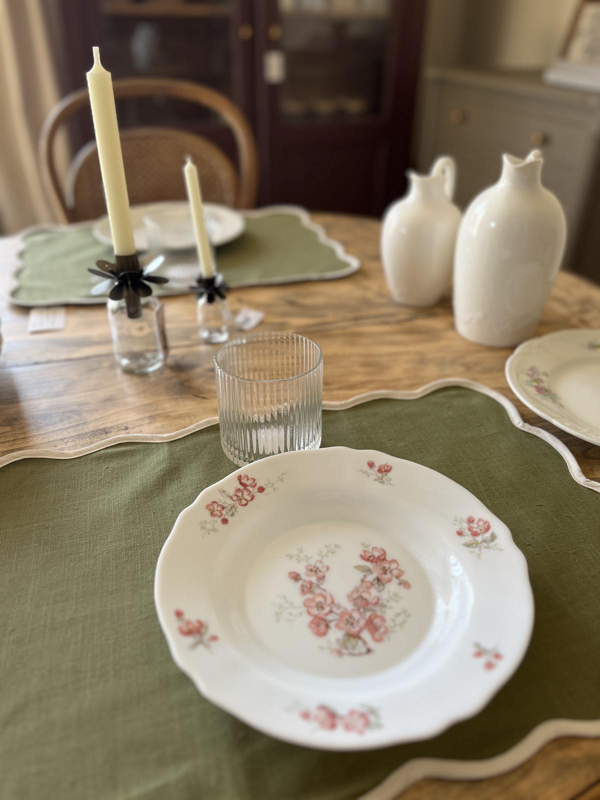 Lot d’assiettes arcopal fleurs roses - vintage