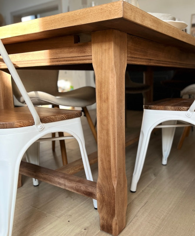 Grande table en bois 6/8 personnes