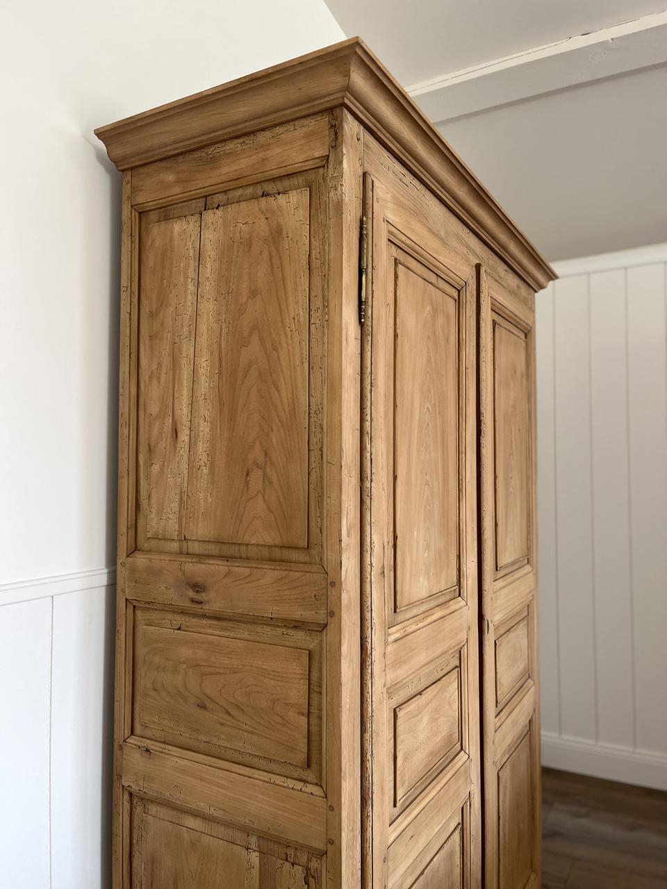 Armoire/penderie en orme