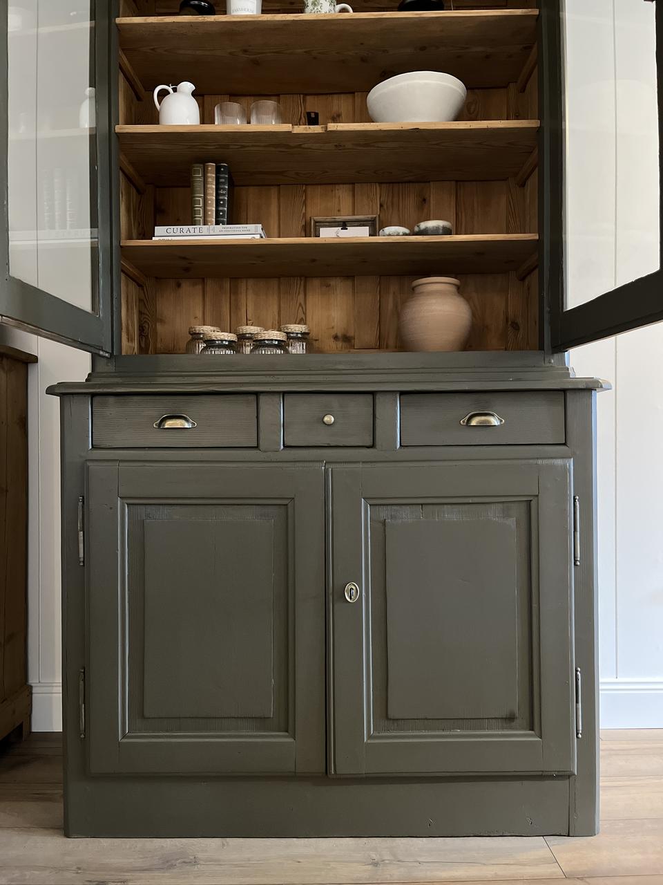 Buffet 2 corps vitré ancien en pin – pièce unique
