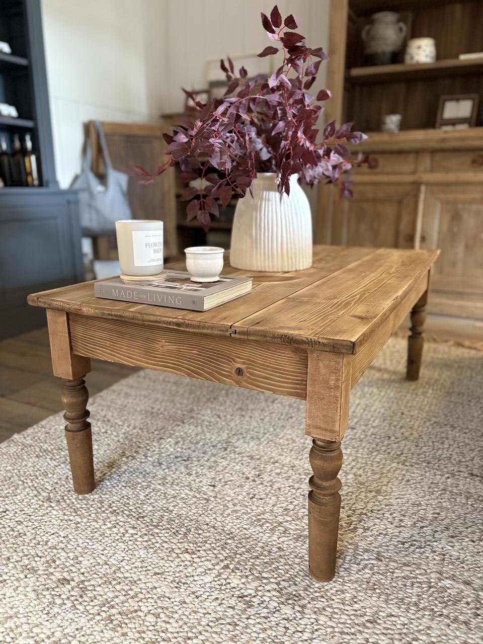Table basse en pin