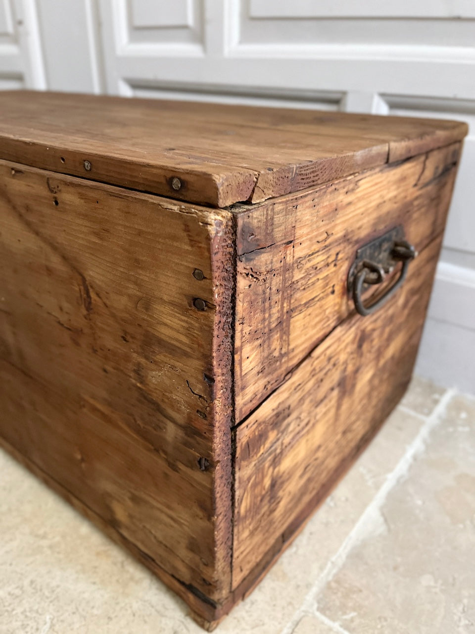 Coffre en bois