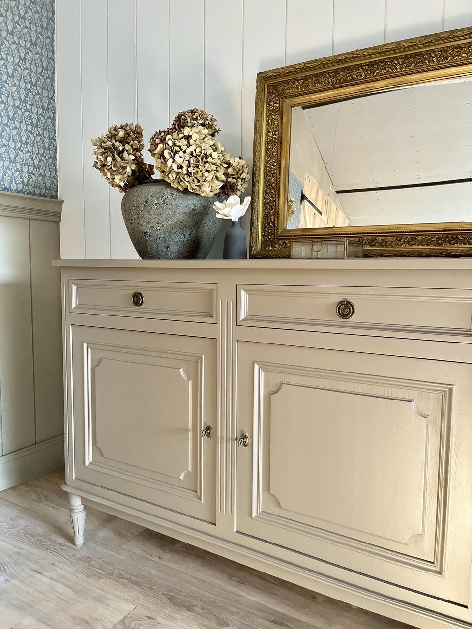 Grand buffet en bois massif 3 portes