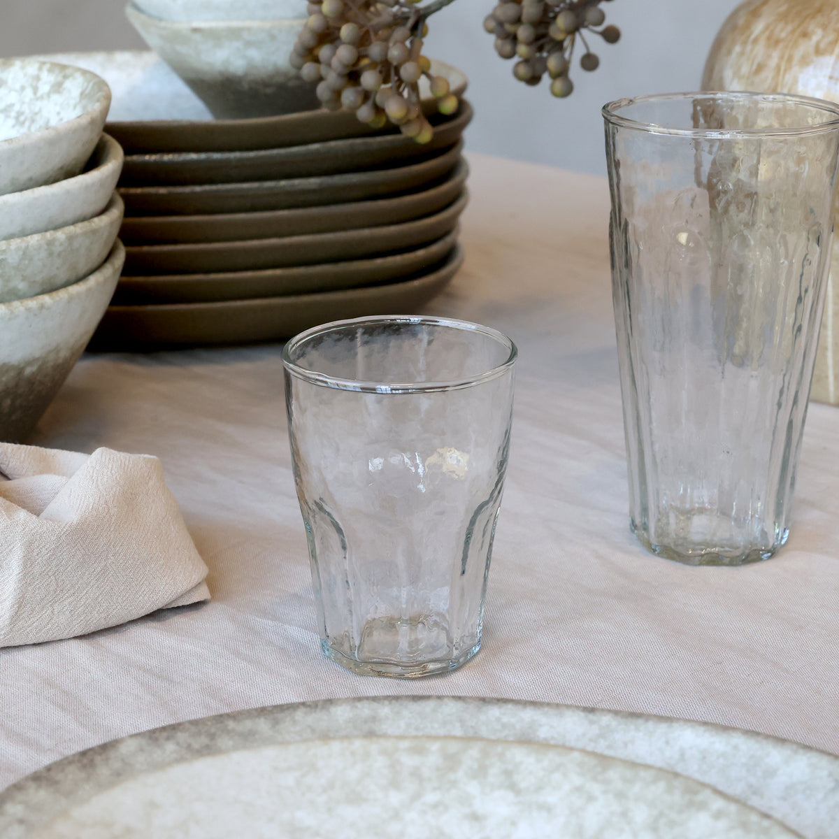 Verre à eau en verre texturé et rainuré – 200 ml
