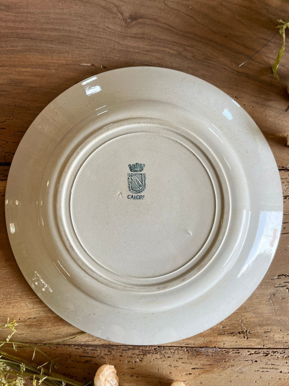 Plat rond terre de fer Cahors - Saint Amand