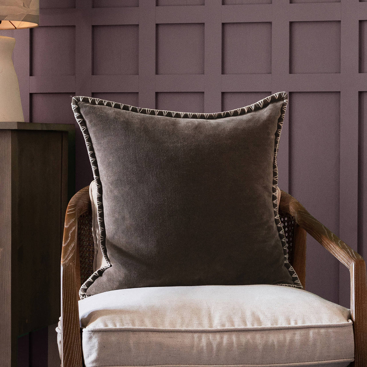Coussin brodé - fer