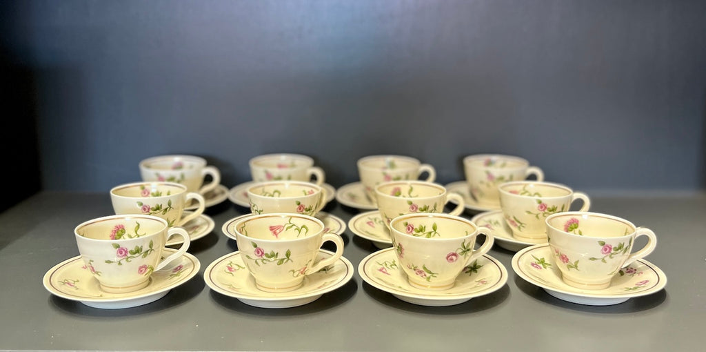 Lot de tasses à café fleuries mauve en porcelaine de limoges - Théodore Haviland