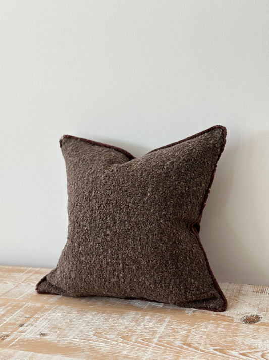 Coussin bouclé chocolat - 45x45cm