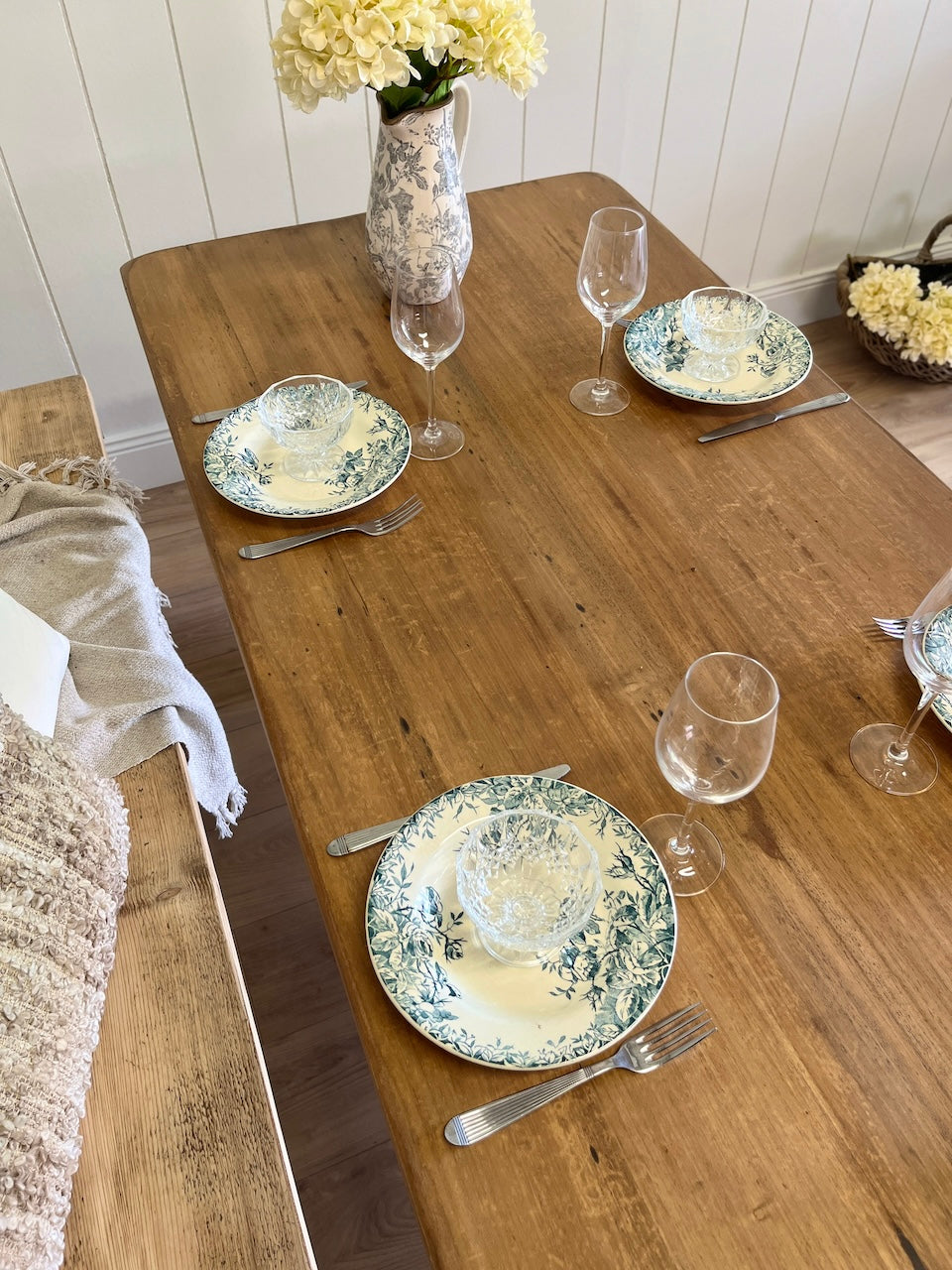 Table monastère