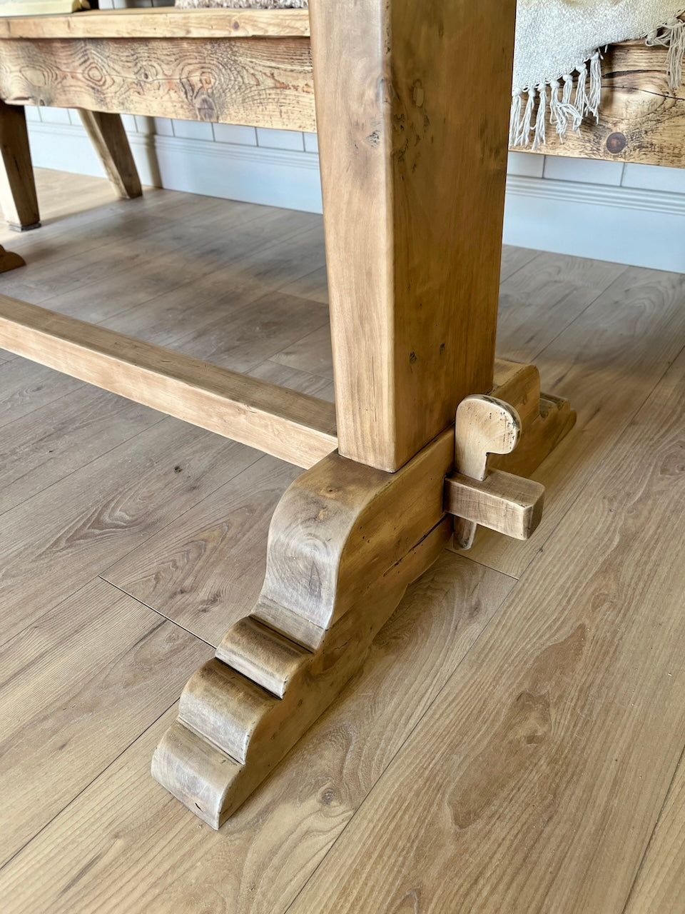 Table monastère