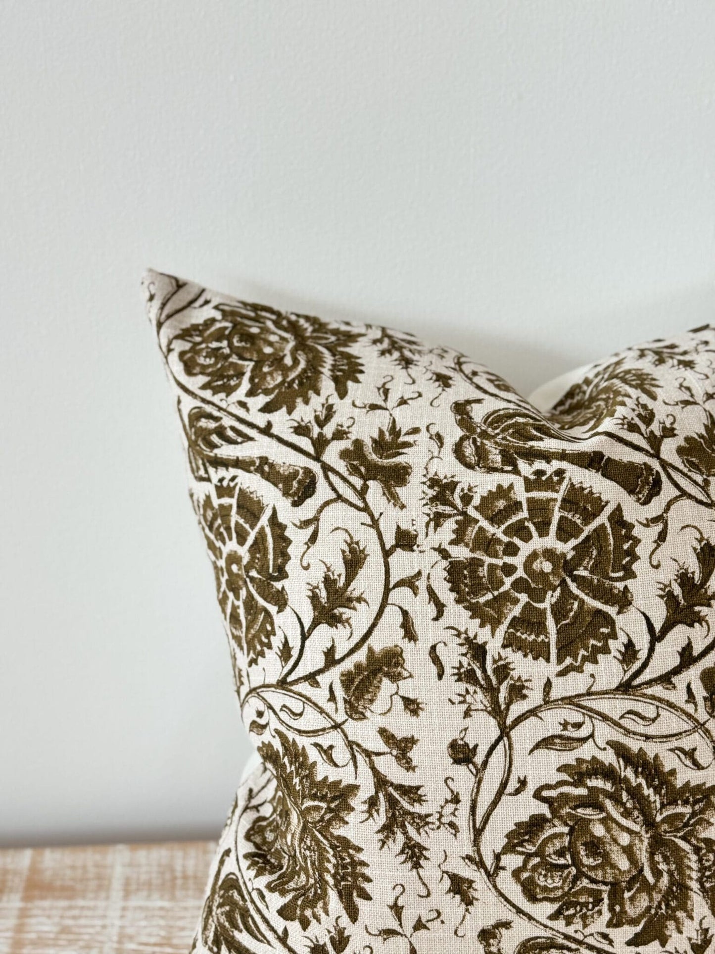 Coussin Ivy imprimé olive - 45x45cm