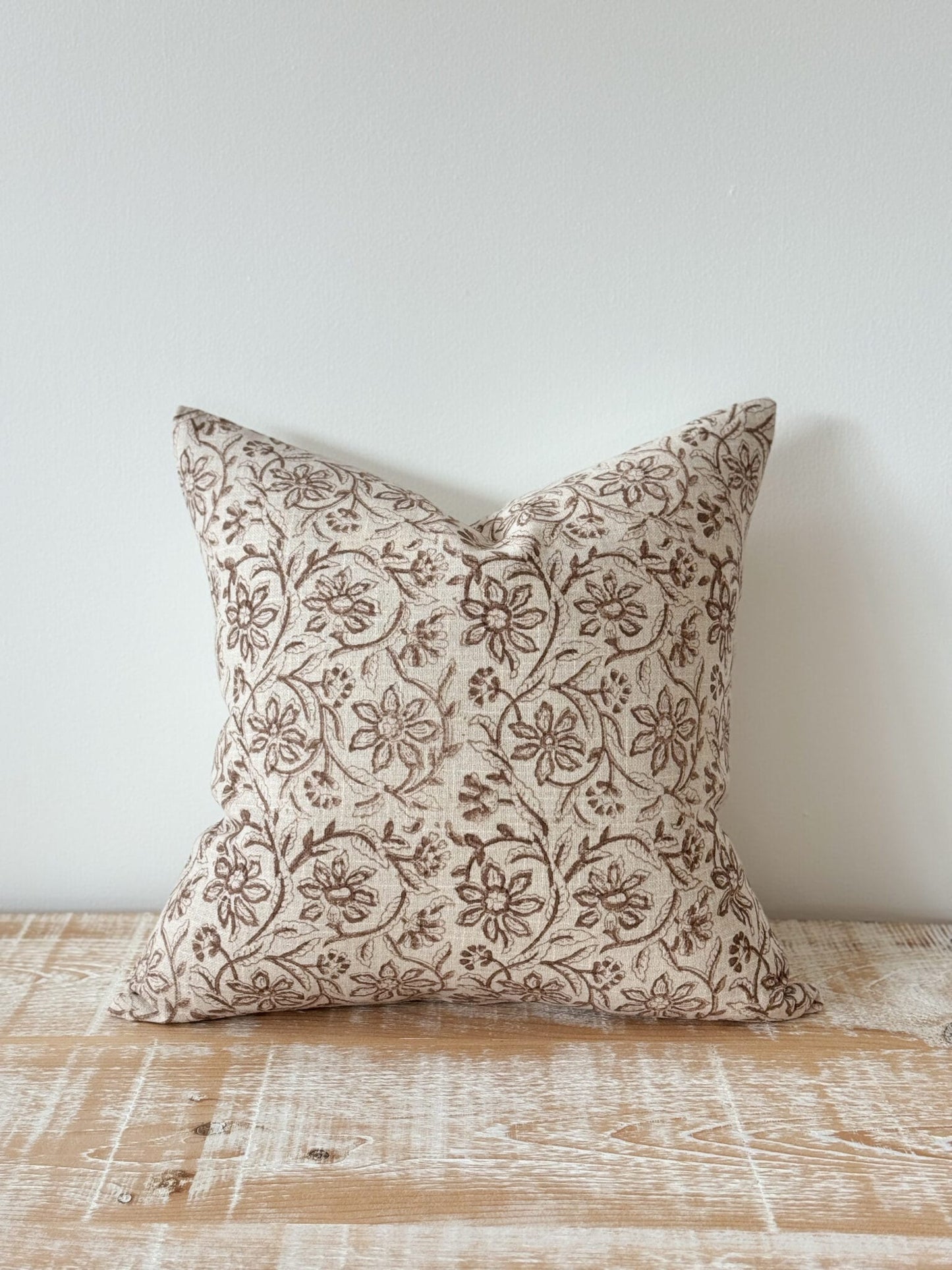 Coussin Ivy imprimé marron - 45x45cm