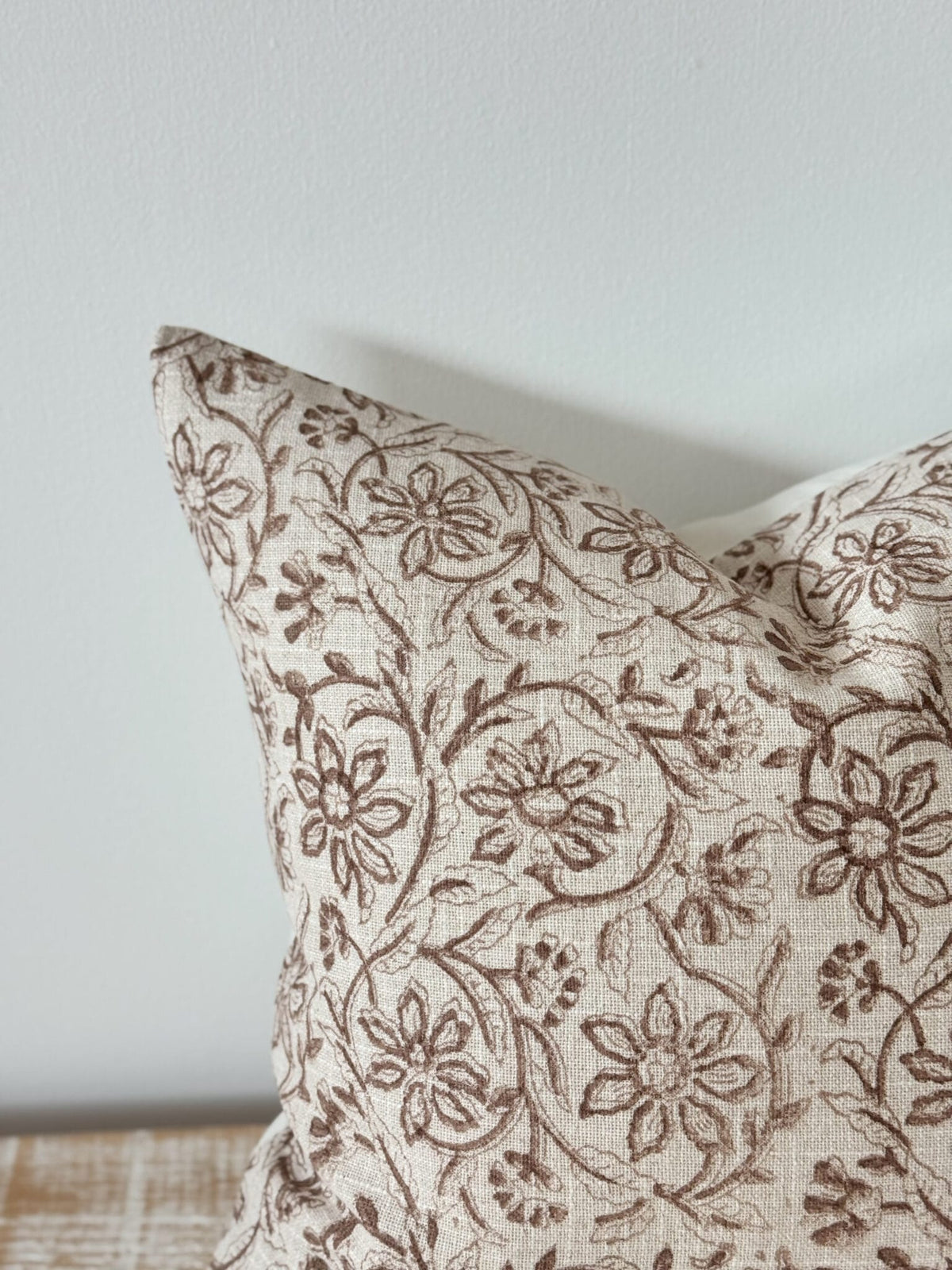 Coussin Ivy imprimé marron - 45x45cm