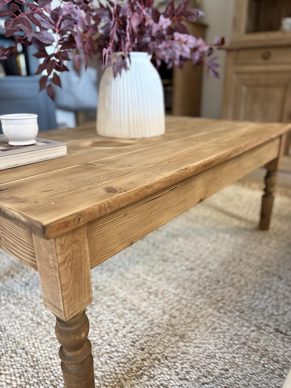 Table basse en pin