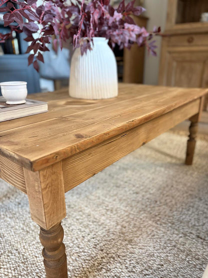 Table basse en pin