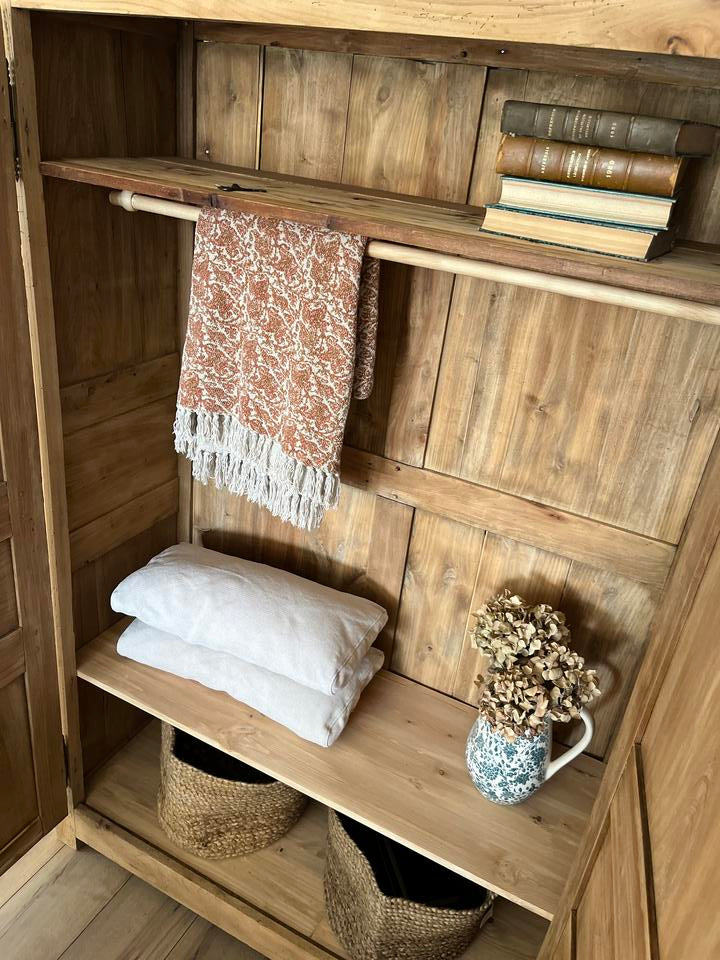 Armoire/penderie en orme