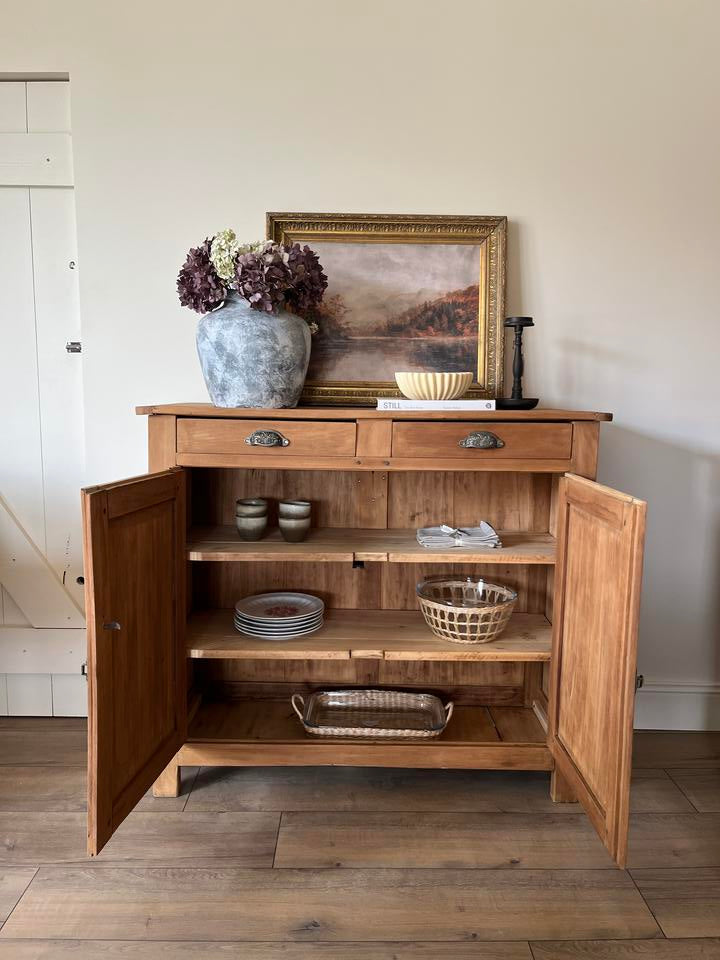 Buffet parisien en bois