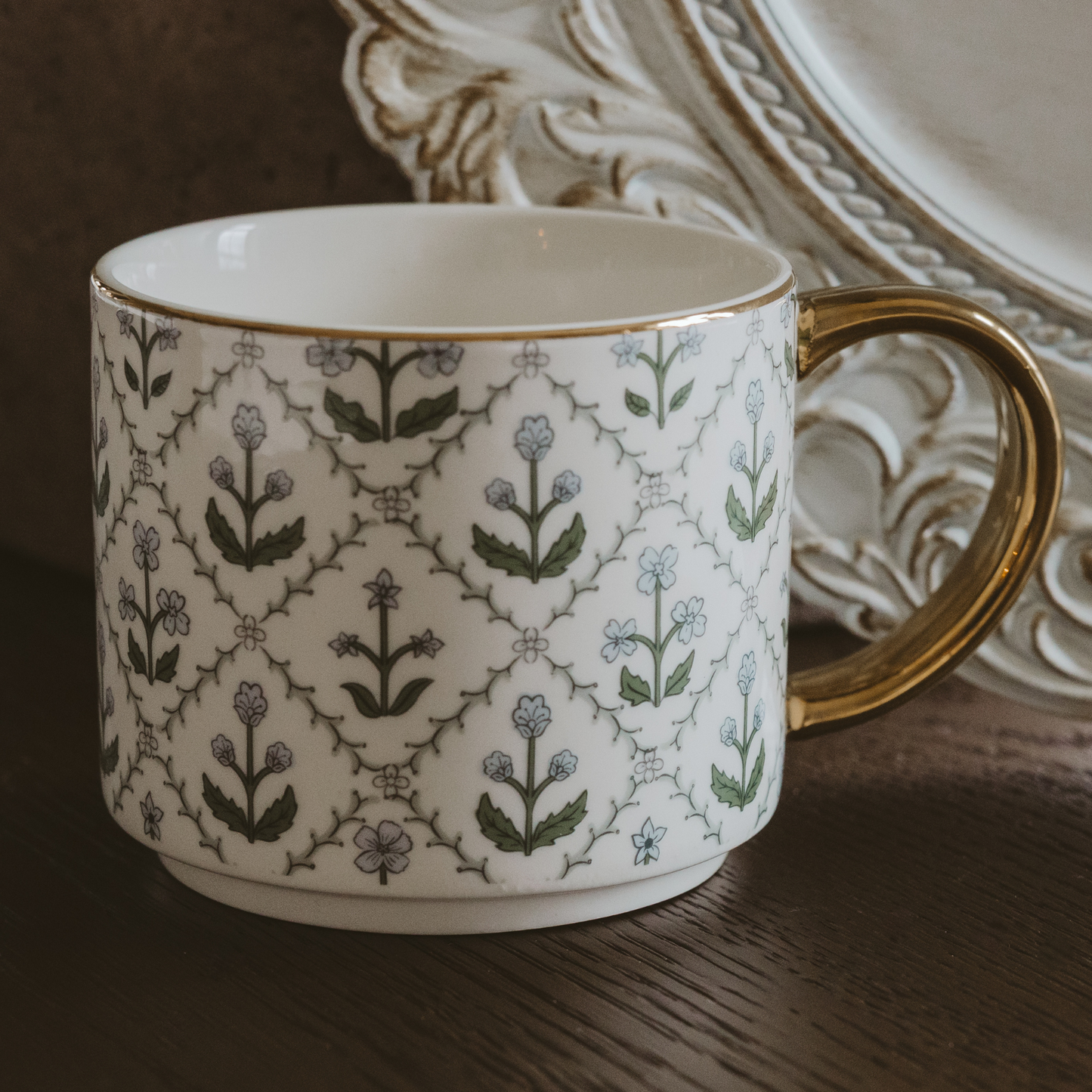 Tasse à café en patchwork floral et dorure