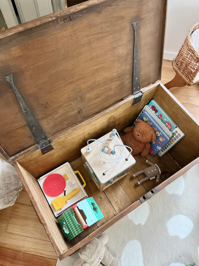 Coffre en bois ancien