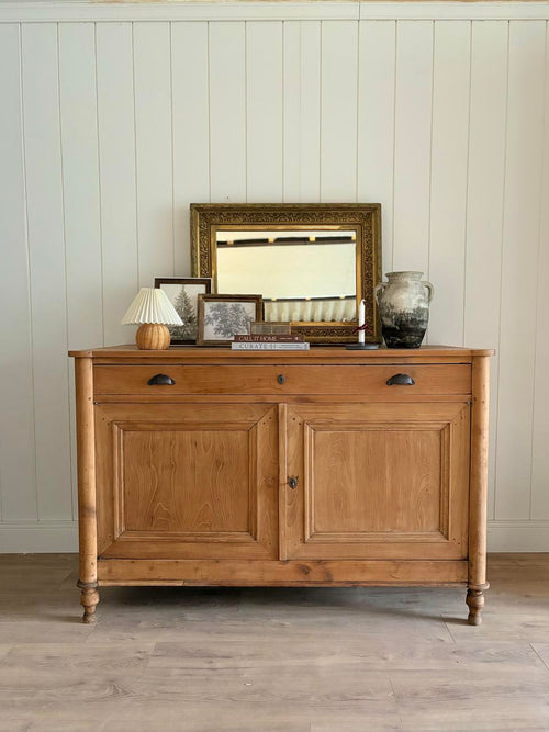 Buffet 2 portes en merisier massif