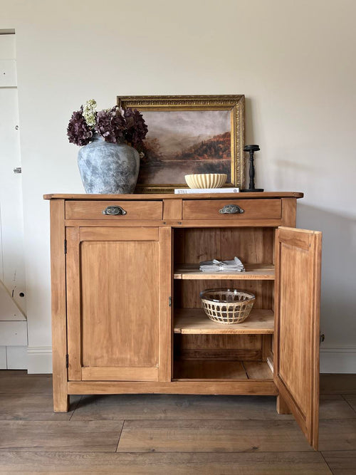 Buffet parisien en bois