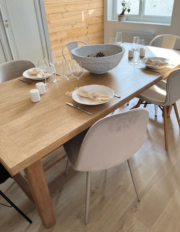 Grande table en bois 6/8 personnes
