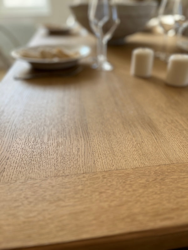 Grande table en bois 6/8 personnes
