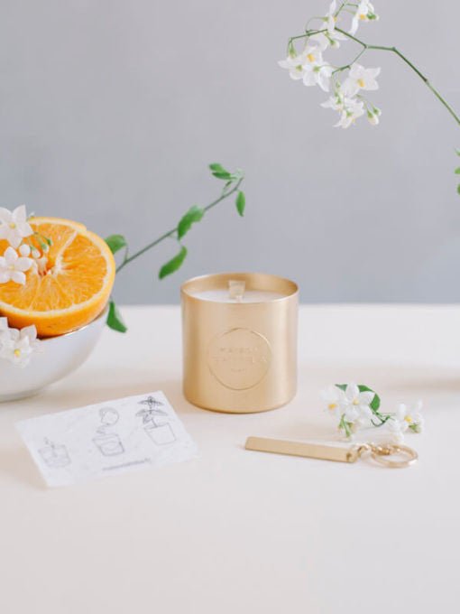Bougie Fleur d'oranger avec mantra gravé - 290gr - Adèle & Brume